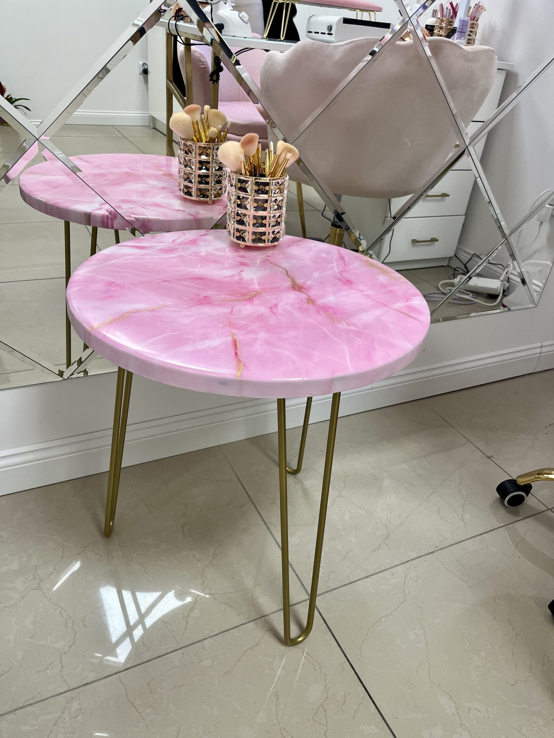 Stolik kawowy z kolekcji MARBLE - z efektem marmuru 50 cm - obrazek 3